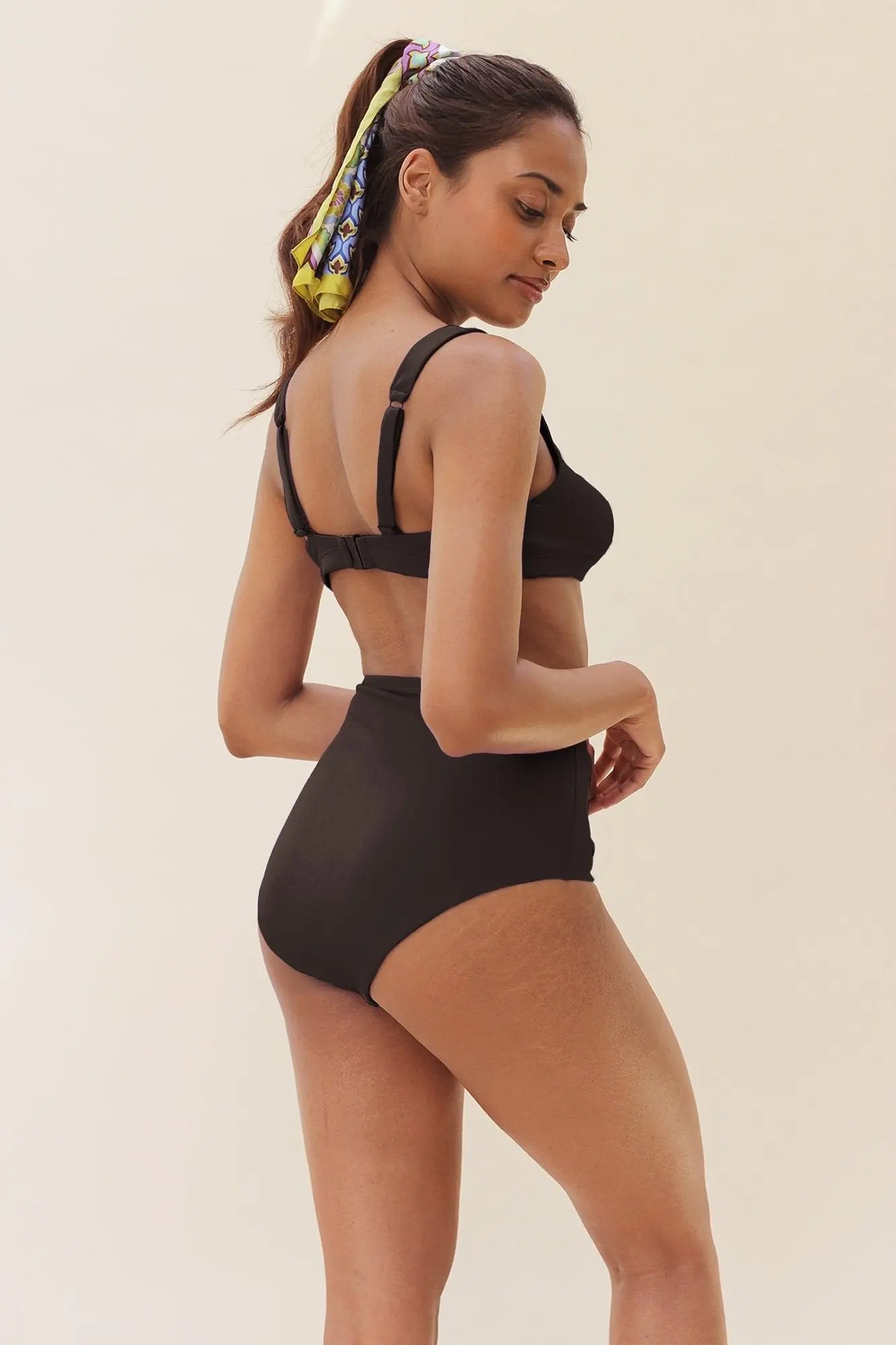 Clara - Blooming_Rocks - 1